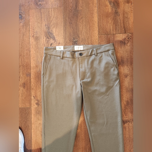 TeeShoppen The Original Performance Pants in Olive | Size 36/36 | NWT - Picture 6 of 13